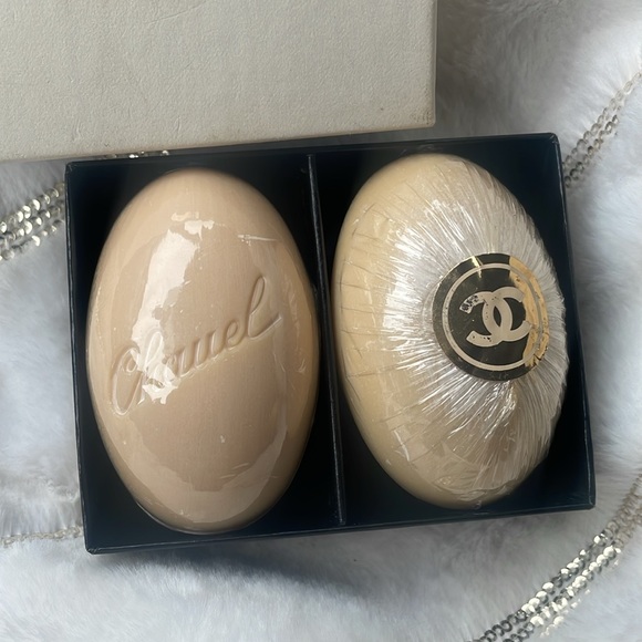 SOLD e CHANEL Soap Bars 2x Sealed with CC sticker oval fragrance soaps - Picture 10 of 10